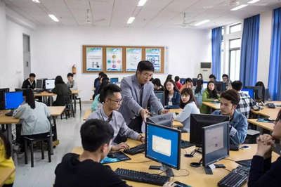 云南省曲靖農(nóng)業(yè)學(xué)校電子商務(wù)專業(yè)